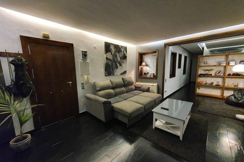 Atico Singular En El Centro Historico. Apartment Jaen Luaran gambar