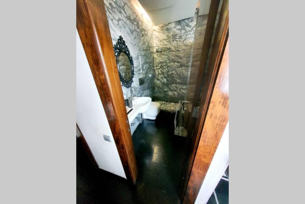 Atico Singular En El Centro Historico. Apartment Jaen Luaran gambar