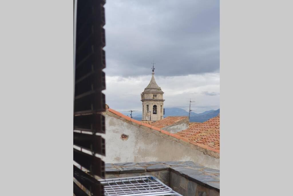 Atico Singular En El Centro Historico. Apartment Jaen Luaran gambar