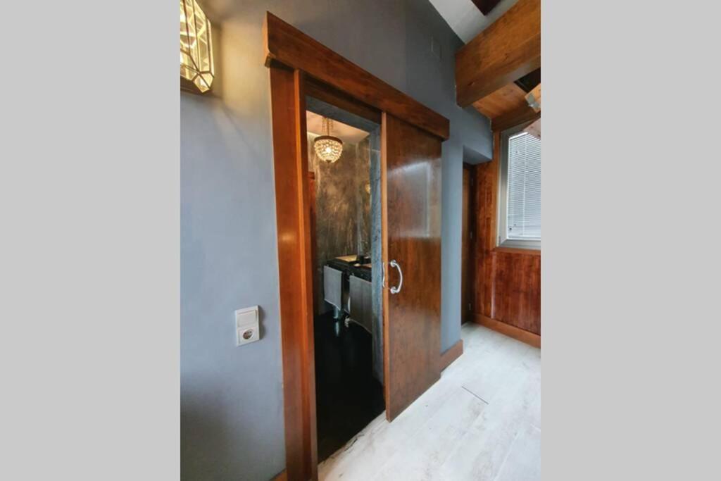 Atico Singular En El Centro Historico. Apartment Jaen Luaran gambar