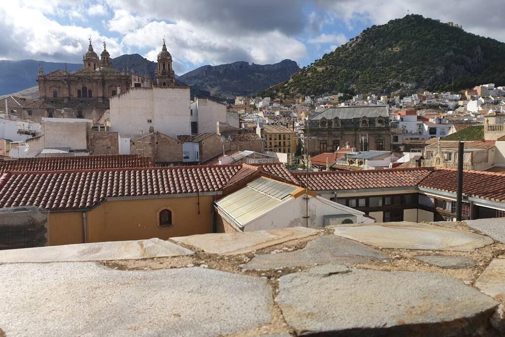 Atico Singular En El Centro Historico. Apartment Jaen Luaran gambar