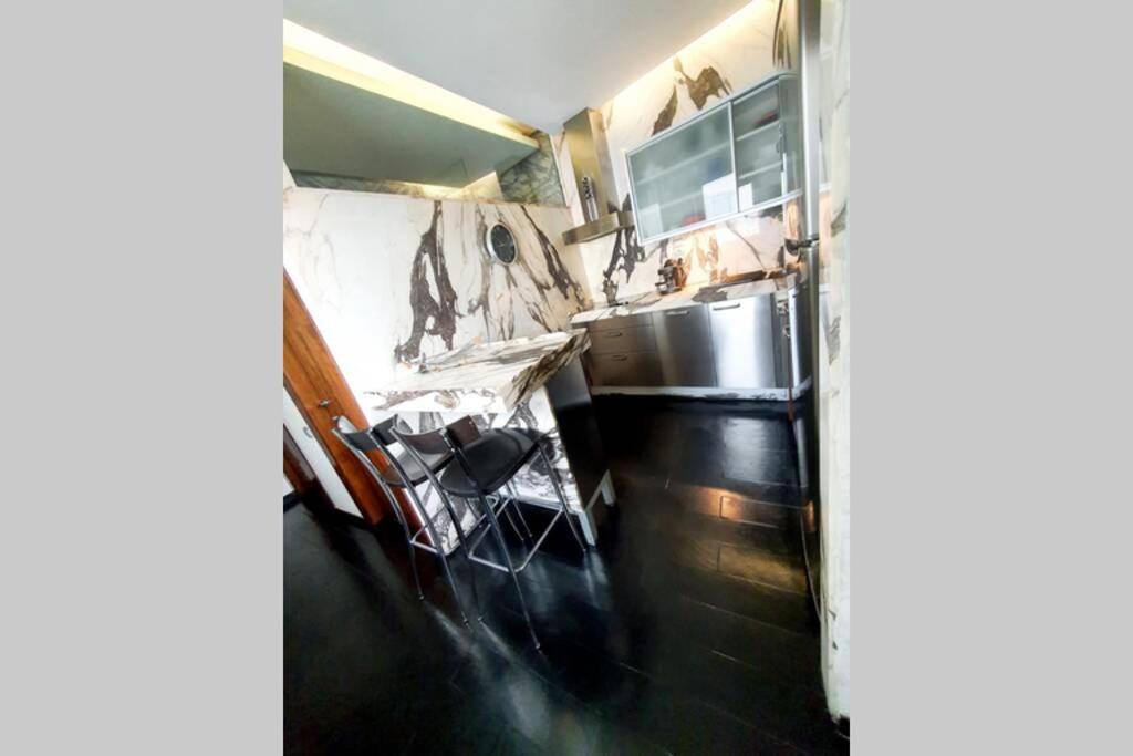 Atico Singular En El Centro Historico. Apartment Jaen Luaran gambar